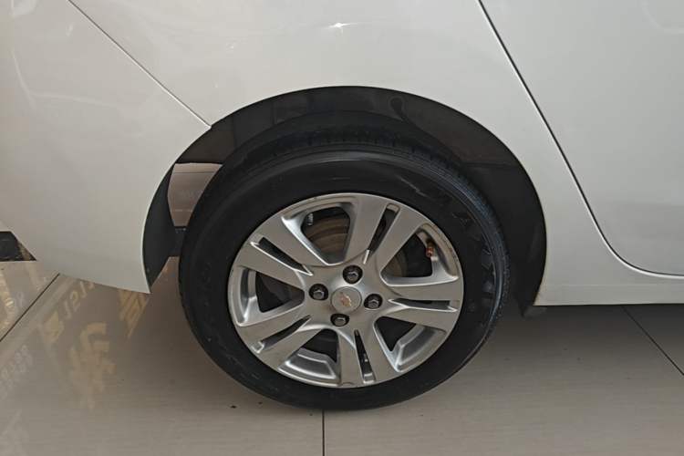 Used Chevrolet Lova RV 2016 1.5L Automatic Smart Drive Edition Right Rear Wheel Hub