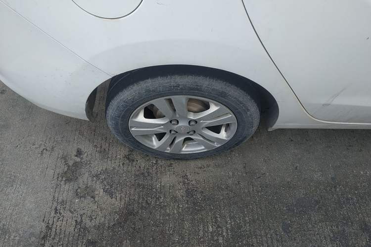 Used Chevrolet Lova RV 2016 1.5L Automatic Smart Drive Edition Right Rear Wheel Hub