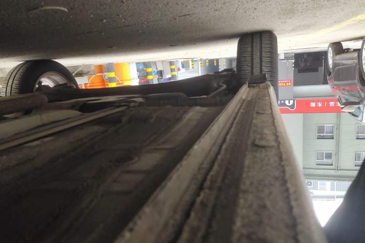 Used Chevrolet Lova RV 2016 1.5L Automatic Smart Drive Edition Right Side Sill