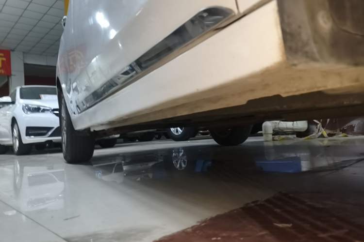 Used Chevrolet Lova RV 2016 1.5L Automatic Smart Drive Edition Right Side Sill