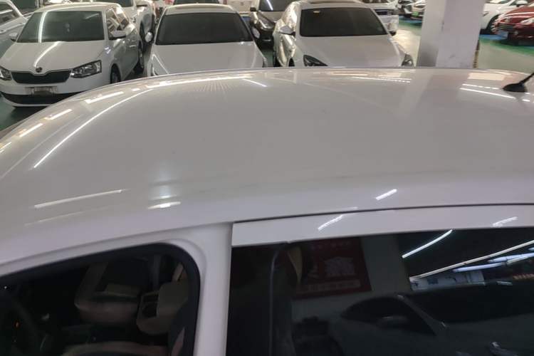 Used Chevrolet Lova RV 2016 1.5L Automatic Comfort Edition Roof