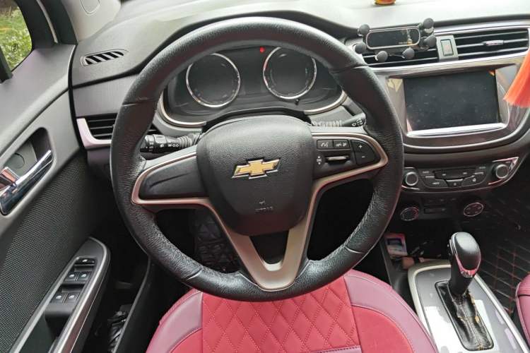 Used Chevrolet Lova RV 2016 1.5L Automatic FunDrive Edition Steering Wheel