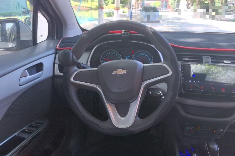 Used Chevrolet Lova RV 2016 1.5L Automatic Comfort Edition Steering Wheel