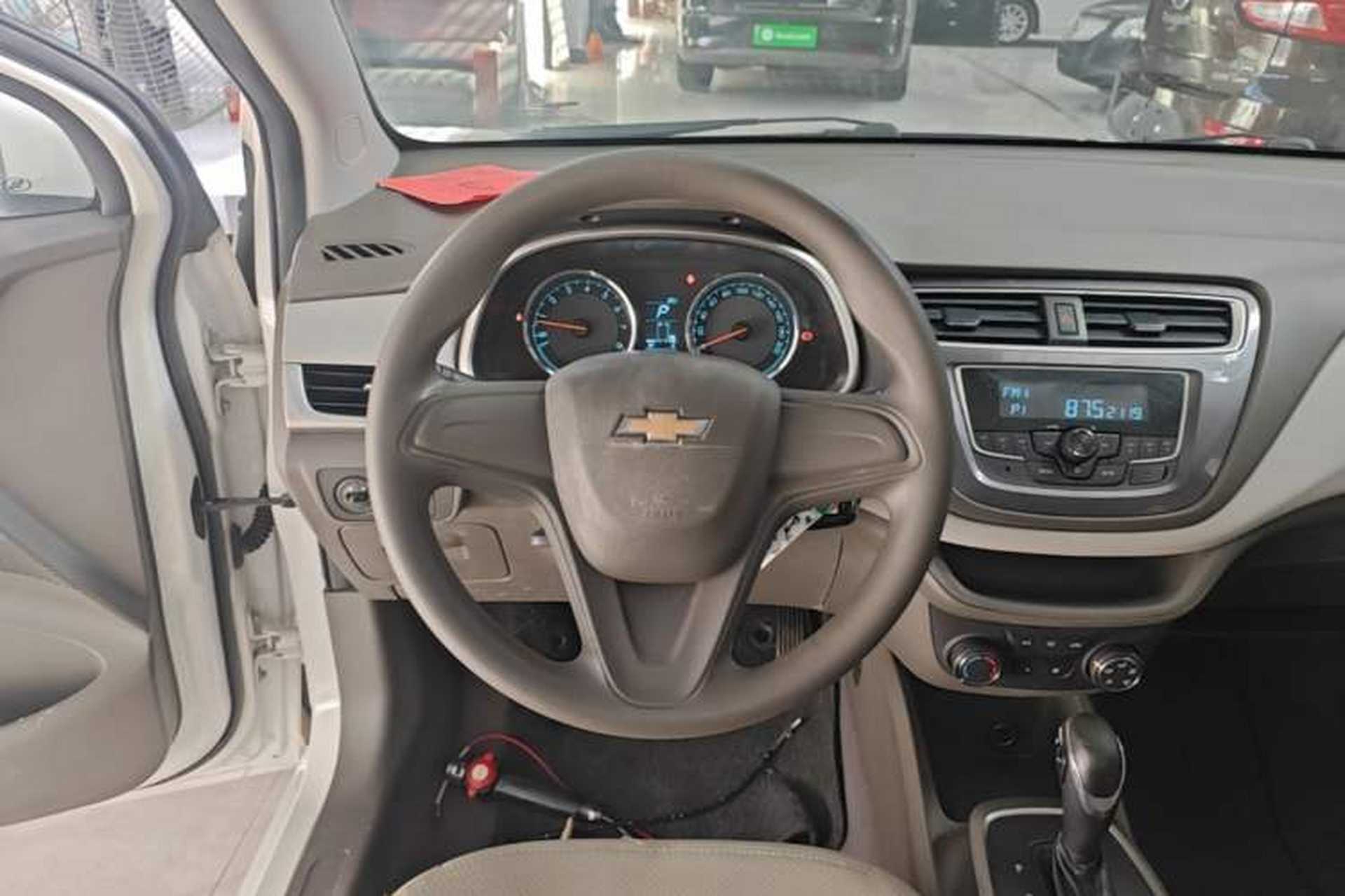 Used Chevrolet Lova RV 2016 1.5L Automatic Comfort Edition Steering Wheel