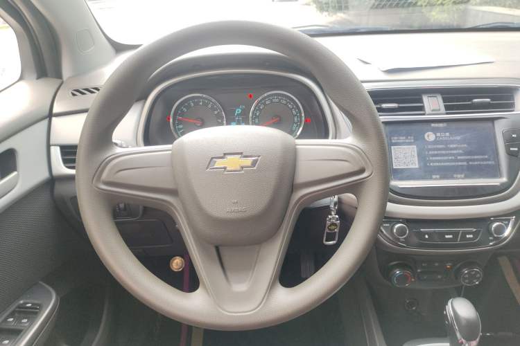 Used Chevrolet Lova RV 2016 1.5L Automatic Comfort Edition Steering Wheel