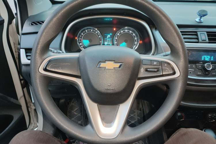 Used Chevrolet Lova RV 2016 1.5L Automatic Smart Drive Edition Steering Wheel