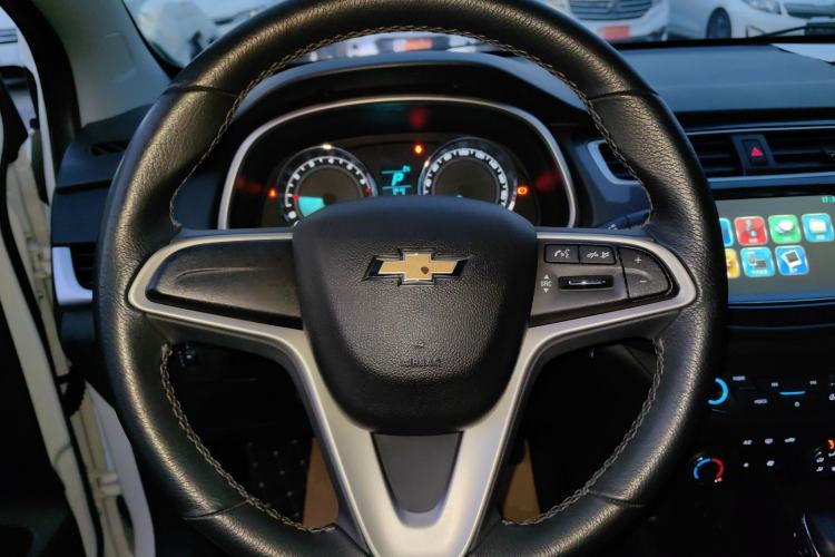 Used Chevrolet Lova RV 2016 1.5L Automatic FunDrive Edition Steering Wheel