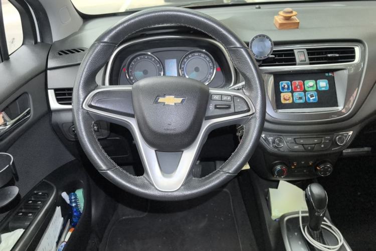 Used Chevrolet Lova RV 2016 1.5L Automatic FunDrive Edition Steering Wheel