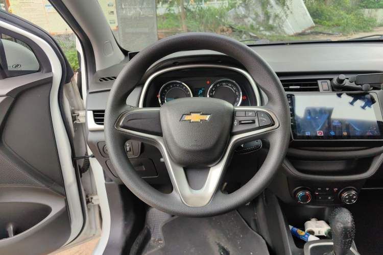 Used Chevrolet Lova RV 2016 1.5L Automatic Smart Drive Edition Steering Wheel