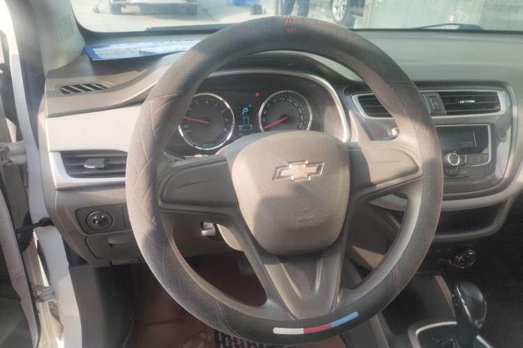 Used Chevrolet Lova RV 2016 1.5L Automatic Comfort Edition Steering Wheel
