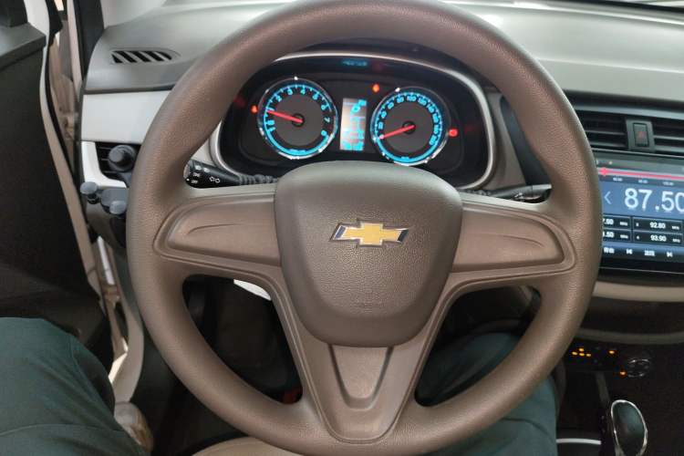 Used Chevrolet Lova RV 2016 1.5L Automatic Comfort Edition Steering Wheel
