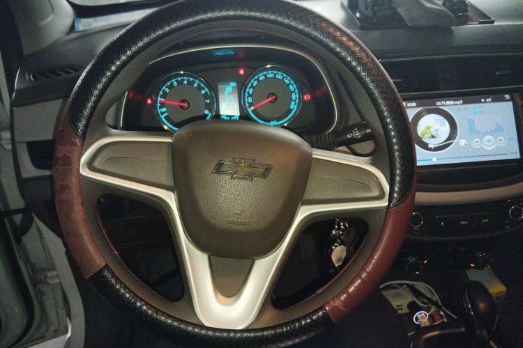 Used Chevrolet Lova RV 2016 1.5L Automatic Comfort Edition Steering Wheel