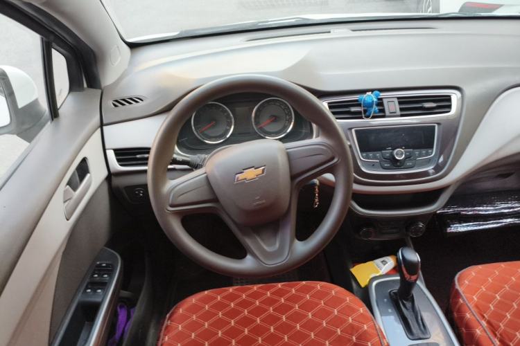 Used Chevrolet Lova RV 2016 1.5L Automatic Comfort Edition Steering Wheel
