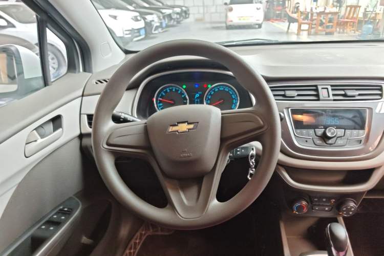 Used Chevrolet Lova RV 2016 1.5L Automatic Comfort Edition Steering Wheel