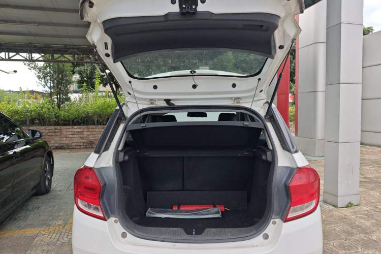 Used Chevrolet Lova RV 2016 1.5L Automatic Smart Drive Edition Trunk