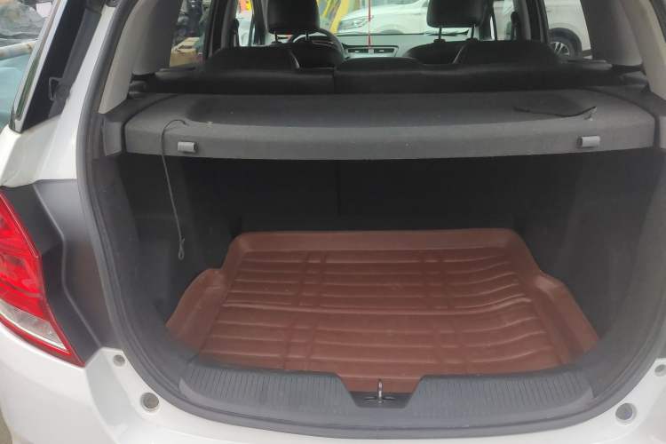 Used Chevrolet Lova RV 2016 1.5L Automatic Smart Drive Edition Trunk