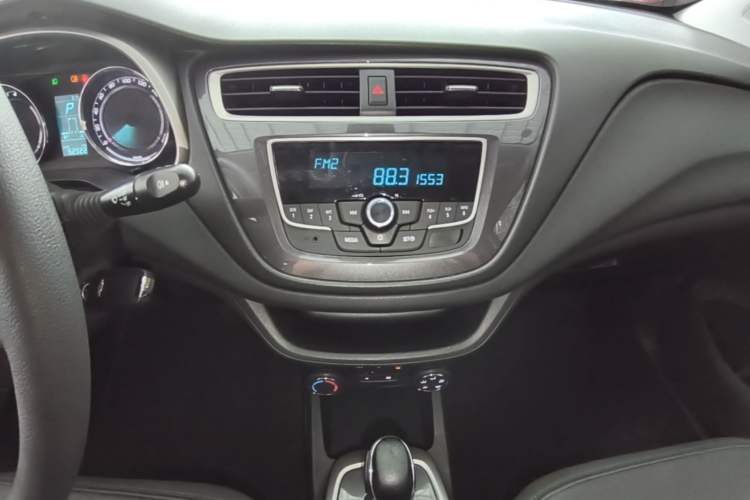 Used Chevrolet Lova RV 2018 1.5L Automatic Smart Drive Model Audio And AC Panel