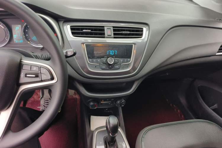 Used Chevrolet Lova RV 2018 1.5L Automatic Smart Drive Model Audio And AC Panel