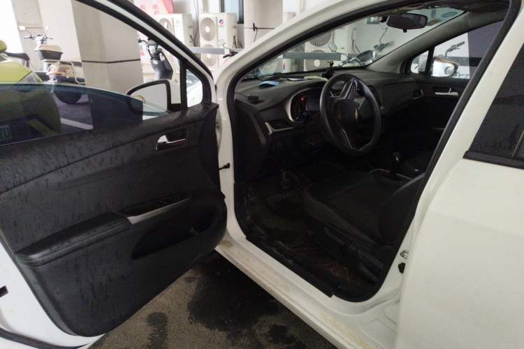 Used Chevrolet Lova RV 2018 1.5L Automatic Smart Drive Model Driver Seat