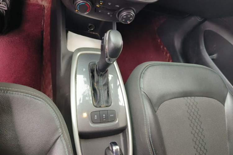 Used Chevrolet Lova RV 2018 1.5L Automatic Smart Drive Model Gear Lever