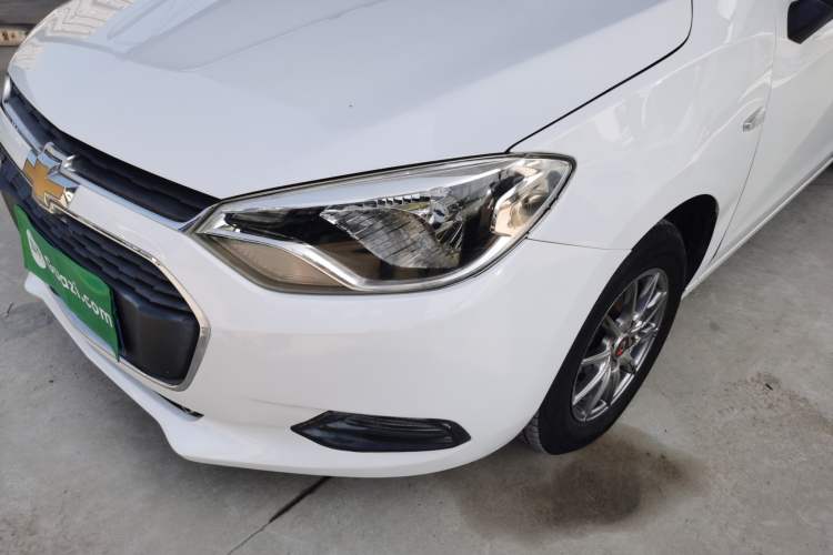 Used Chevrolet Lova RV 2018 1.5L Automatic Comfort Edition Left Front Headlight