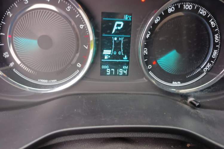 Used Chevrolet Lova RV 2018 1.5L Automatic Smart Drive Model Odometer Close Up