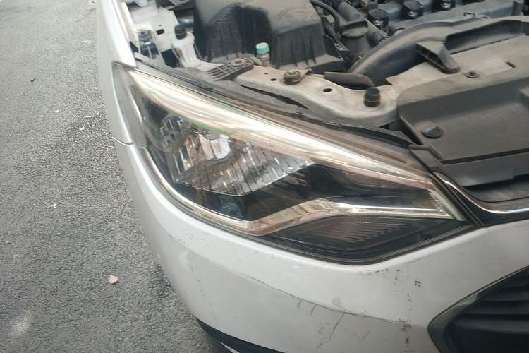 Used Chevrolet Lova RV 2018 1.5L Automatic Comfort Edition Right Front Headlight