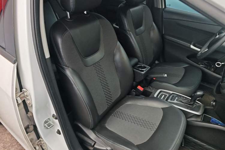 Used Chevrolet Lova RV 2018 1.5L Automatic Smart Drive Model Right Front Seat