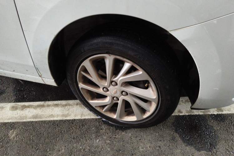 Used Chevrolet Lova RV 2018 1.5L Automatic Smart Drive Model Right Front Wheel Hub