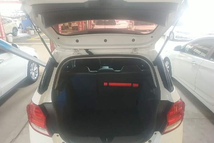 Used Chevrolet Lova RV 2018 1.5L Automatic Smart Drive Model Trunk