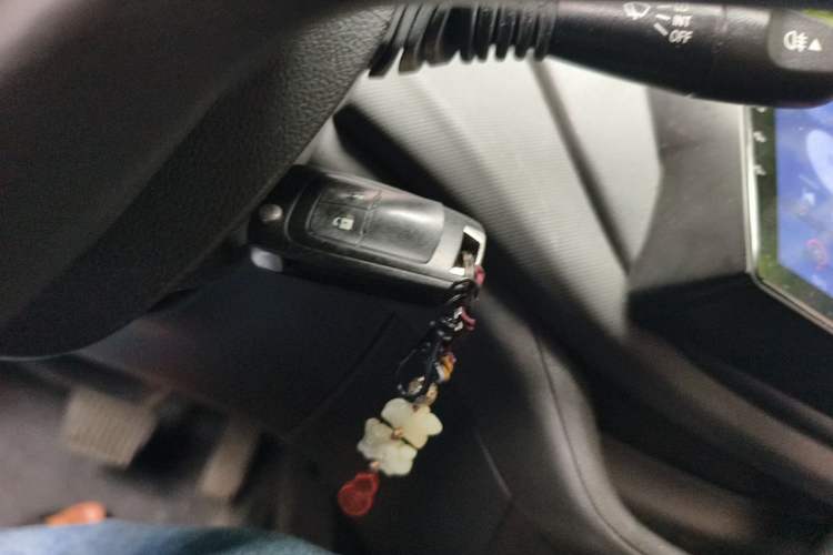 Used Chevrolet Lova RV 2018 1.5L Automatic Smart Drive Model Vehicle Key