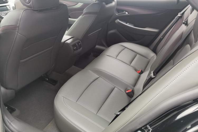 Used Chevrolet Malibu 2018 530T Automatic Fashion Edition Interior 1