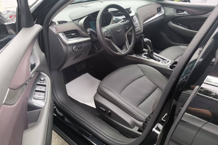 Used Chevrolet Malibu 2018 530T Automatic Fashion Edition Interior 2