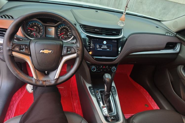 Used Chevrolet Malibu 2018 530T Automatic Fashion Edition Interior 2