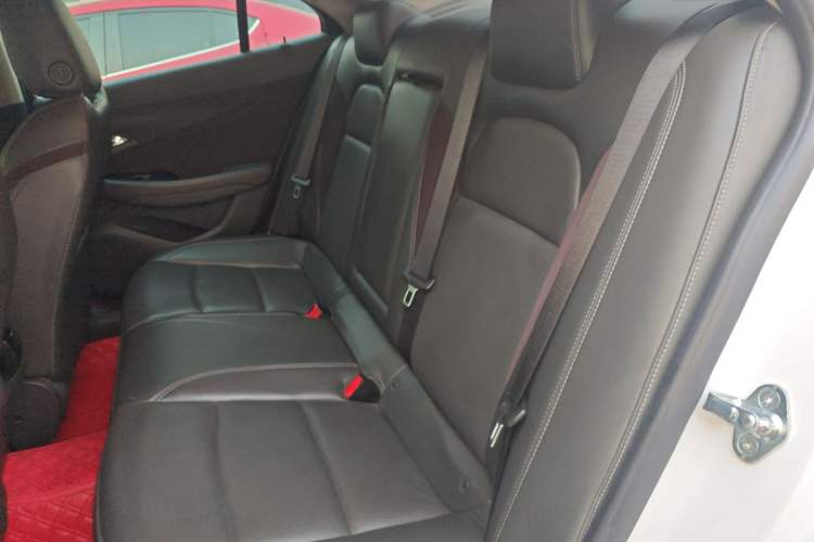 Used Chevrolet Malibu 2018 530T Automatic Fashion Edition Interior 4