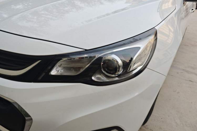 Used Chevrolet Malibu 2018 530T Automatic Fashion Edition Left Front Headlight