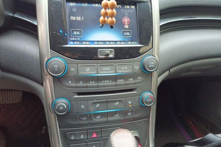 Used Chevrolet Malibu 2012 2.0L Automatic Luxury Edition Audio And AC Panel