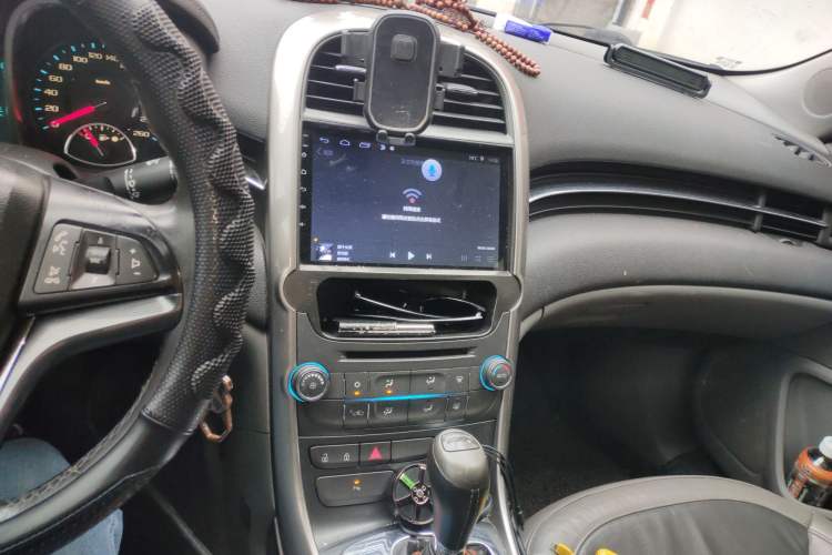 Used Chevrolet Malibu 2012 2.0L Automatic Luxury Edition Audio And AC Panel
