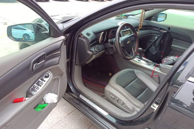 Used Chevrolet Malibu 2012 2.0L Automatic Luxury Edition Driver Seat