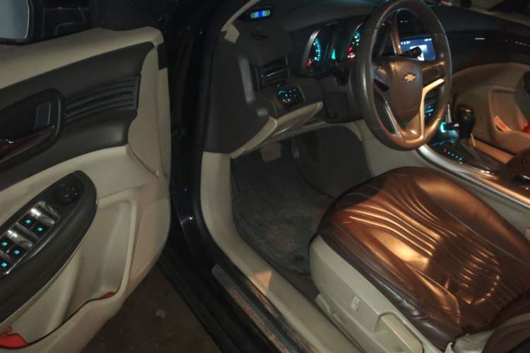 Used Chevrolet Malibu 2012 2.0L Automatic Comfort Edition Driver Seat