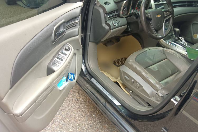 Used Chevrolet Malibu 2012 2.0L Automatic Luxury Edition Driver Seat
