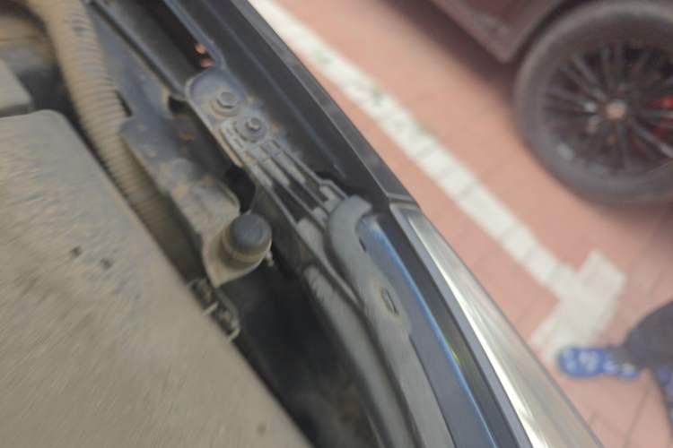 Used Chevrolet Malibu 2012 2.4L Automatic Luxury Edition Engine Bay Left