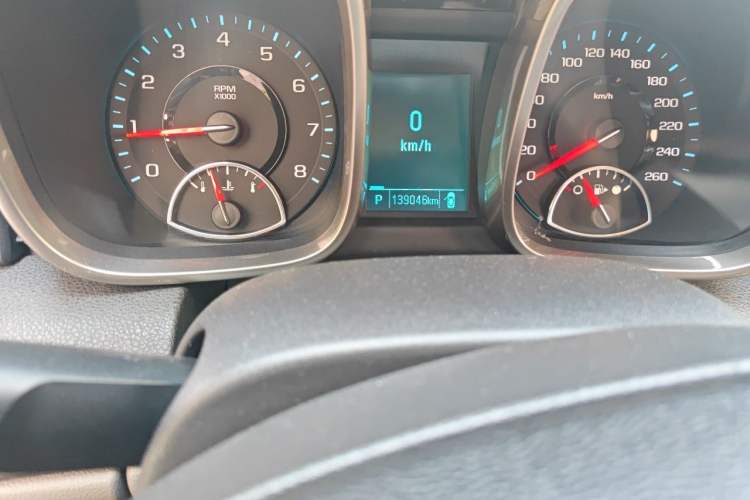 Used Chevrolet Malibu 2012 2.0L Automatic Luxury Edition Odometer Close Up