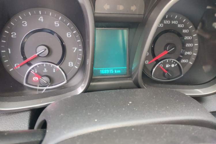 Used Chevrolet Malibu 2012 2.0L Automatic Luxury Edition Odometer Close Up