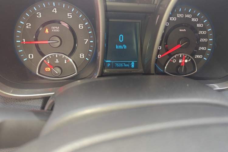 Used Chevrolet Malibu 2012 2.4L Automatic Luxury Edition Odometer Close Up