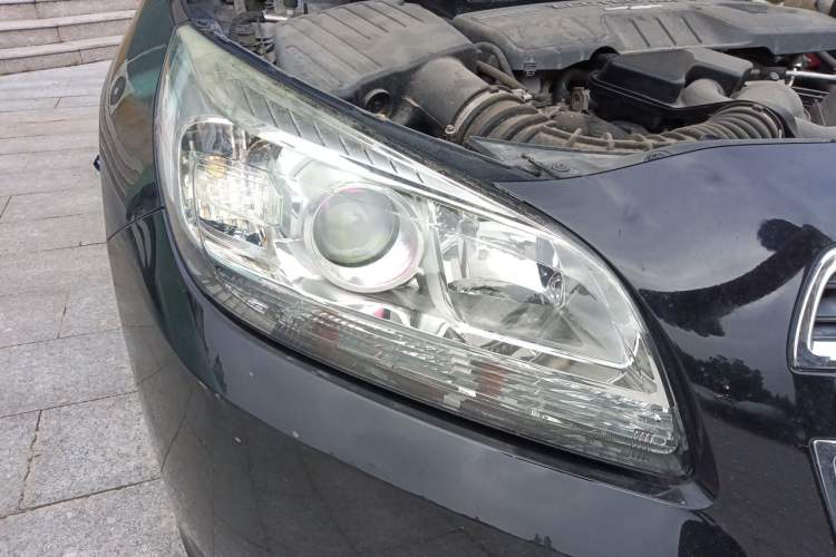 Used Chevrolet Malibu 2012 2.0L Automatic Luxury Edition Right Front Headlight