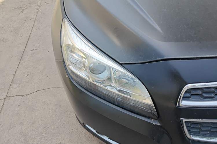Used Chevrolet Malibu 2012 2.0L Automatic Luxury Edition Right Front Headlight