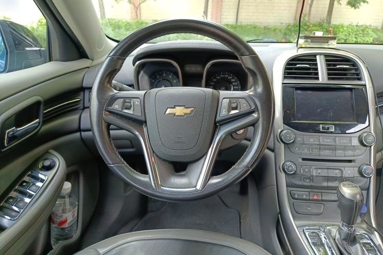 Used Chevrolet Malibu 2012 2.0L Automatic Luxury Edition Steering Wheel