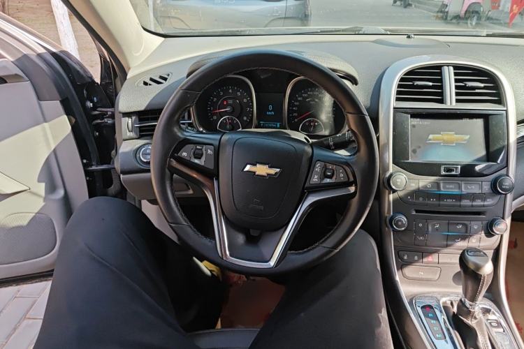 Used Chevrolet Malibu 2012 2.0L Automatic Luxury Edition Steering Wheel