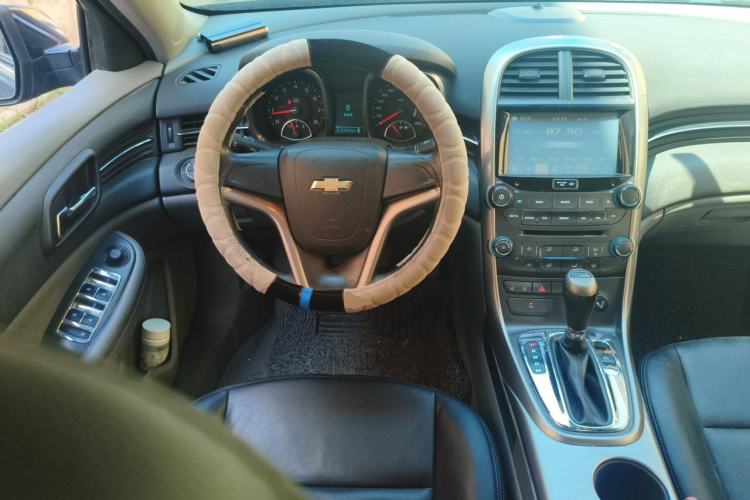 Used Chevrolet Malibu 2012 2.0L Automatic Comfort Edition Steering Wheel